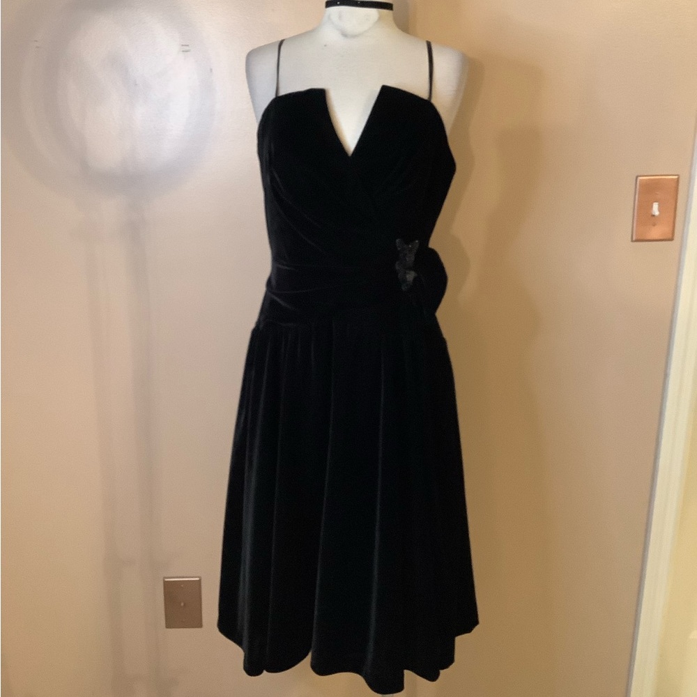 Size 6 Dusk Collection By Sheila Yen Strapless Dress. Soft Velvet Fabric